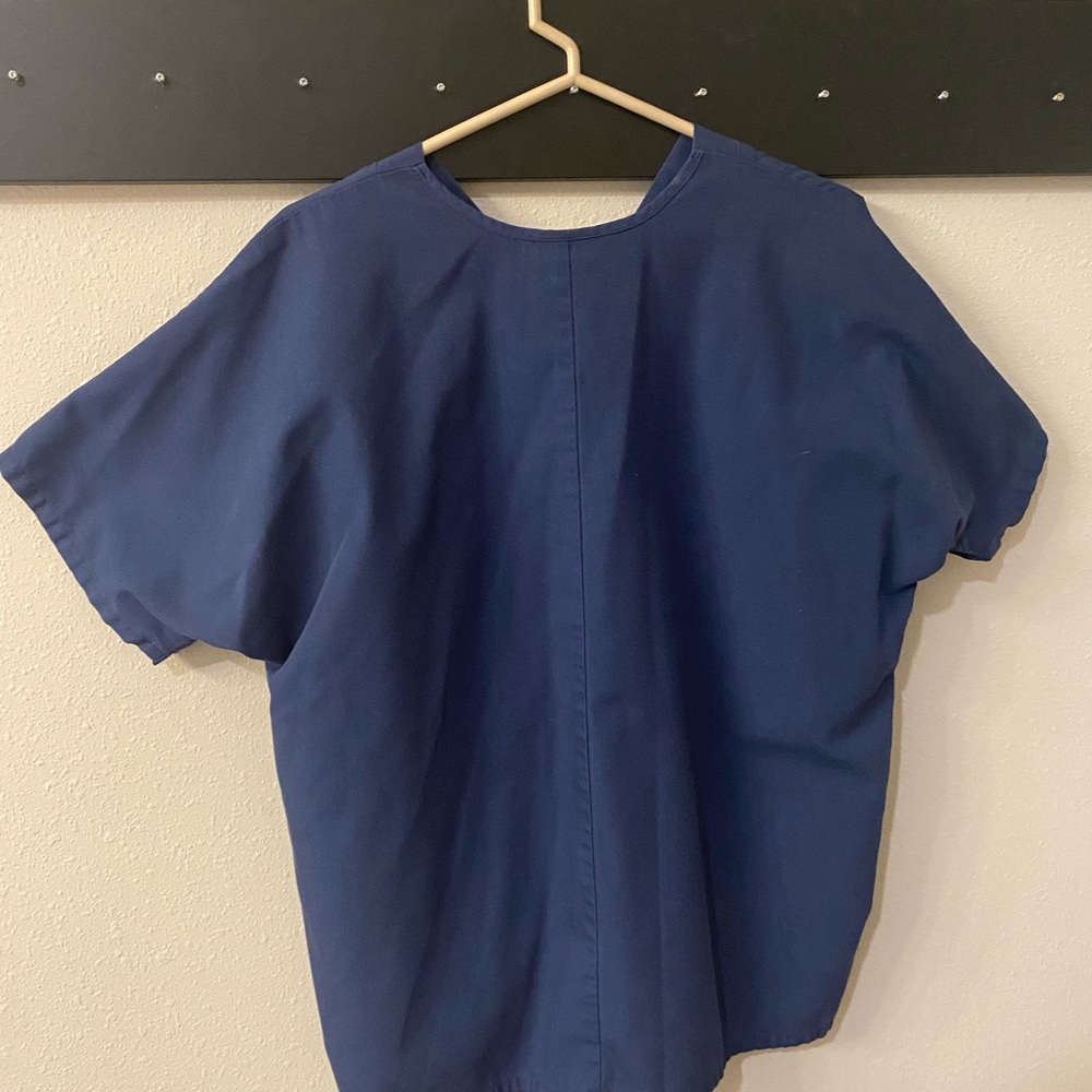 Cherokee Scrub top - Picture 2 of 2